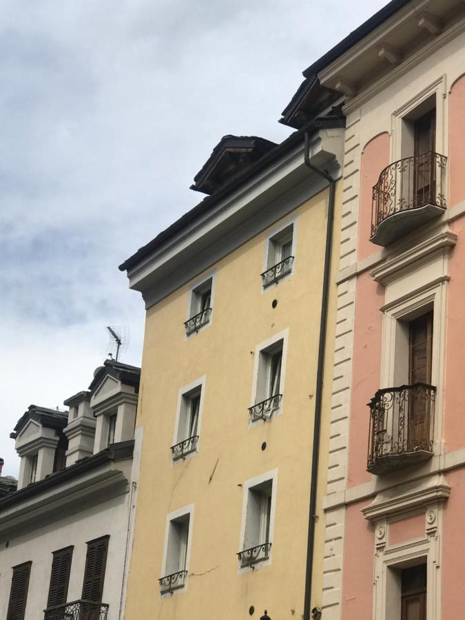 Appartamento Il Nido Aosta Esterno foto